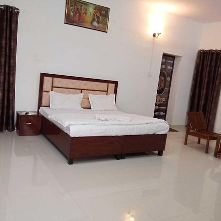Zora Park Hotel Visakhapatnam Bagian luar foto