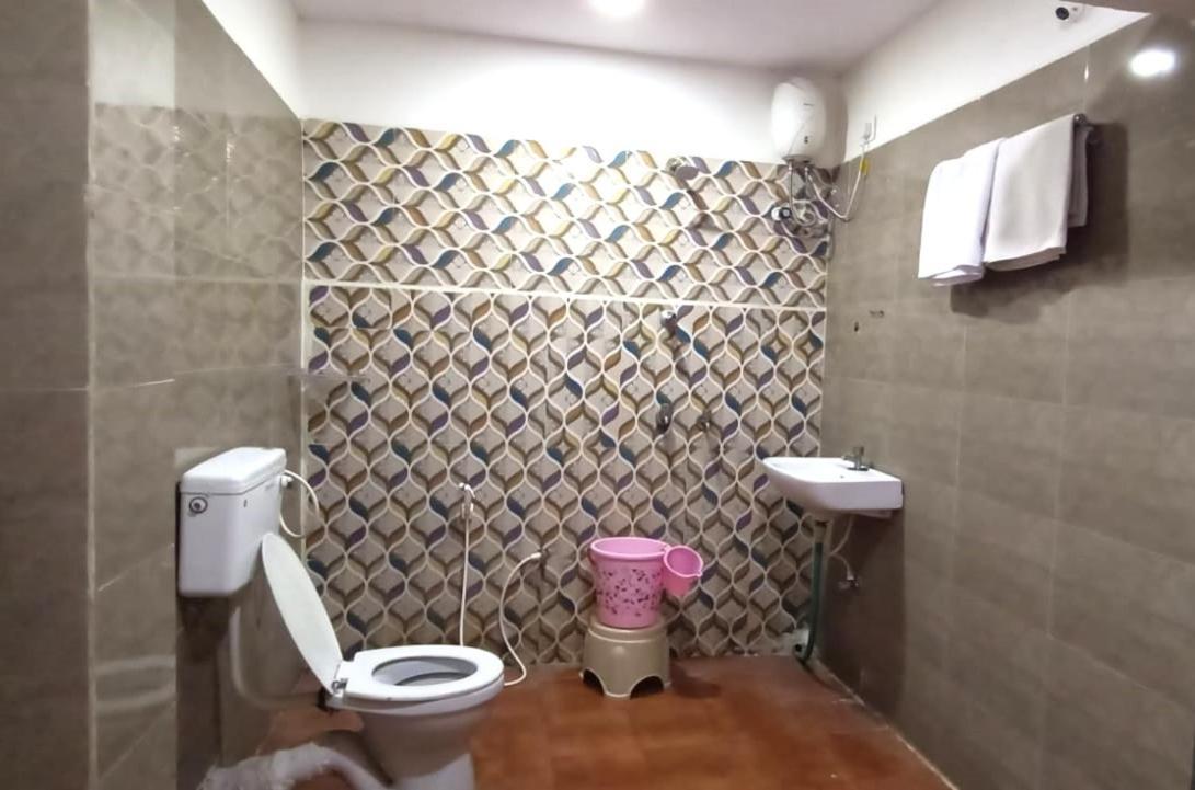 Zora Park Hotel Visakhapatnam Bagian luar foto