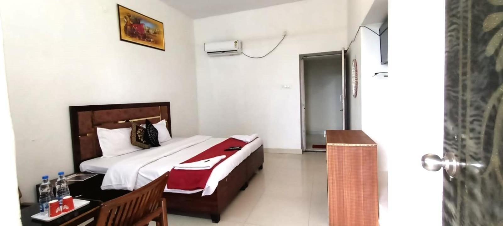 Zora Park Hotel Visakhapatnam Bagian luar foto