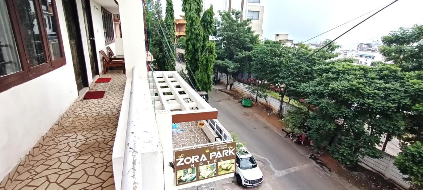 Zora Park Hotel Visakhapatnam Bagian luar foto
