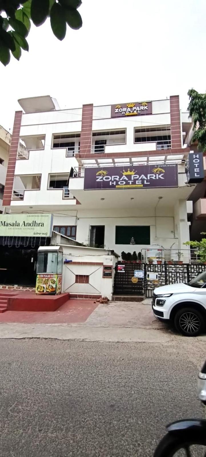 Zora Park Hotel Visakhapatnam Bagian luar foto